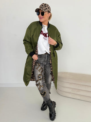 EIN MANTEL, ZWEI LOOKS