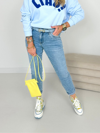 Spodnie jeansowe ze stretchem 2512197-01