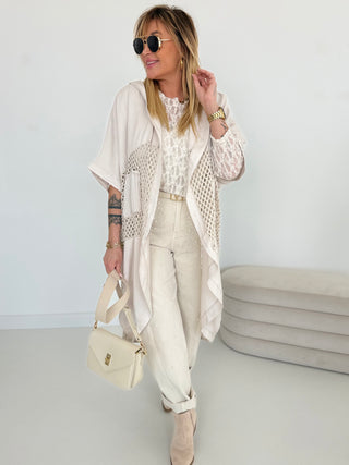 Häkelmantel in Beige