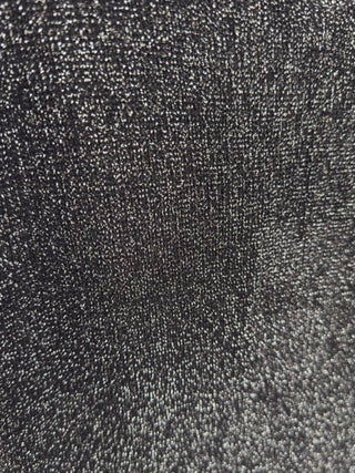 Stricktop in Schwarz/Silber mit glänzendem Garn