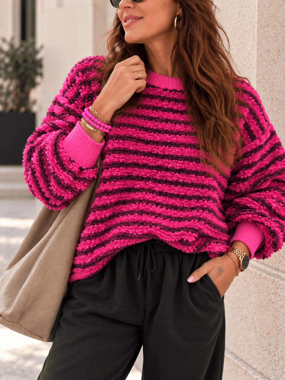 Teddy Sweater gestreift in Magenta-Schwarz für Damen in Einheitsgröße 36-42  - Levelone GmbH & Co. KG
